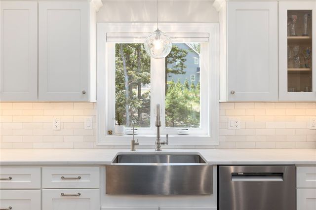 $905,500 | 451 Greenbush Road, Warwick, RI 02818