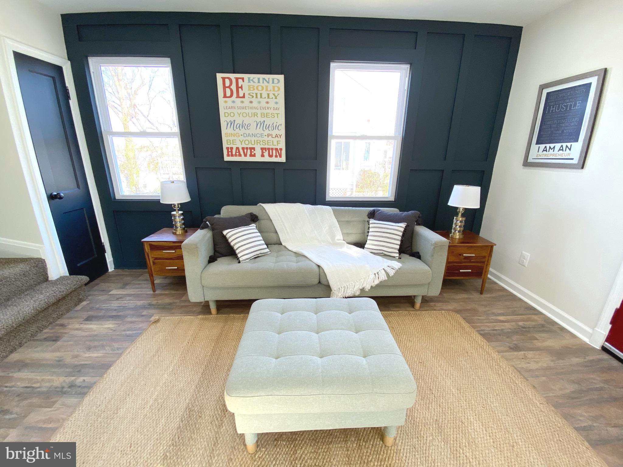 5014 Pilgrim Road Baltimore, MD 21214 - Photo 4 of 29 Cozy Living room