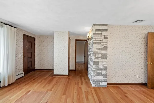 $379,900 | 30 Dover Avenue, East Providence, RI 02914
