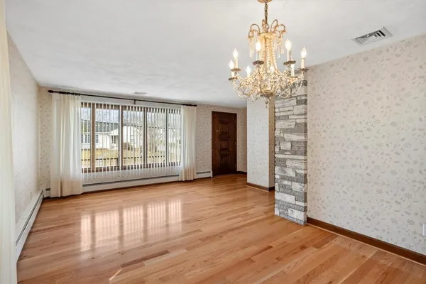 $379,900 | 30 Dover Avenue, East Providence, RI 02914