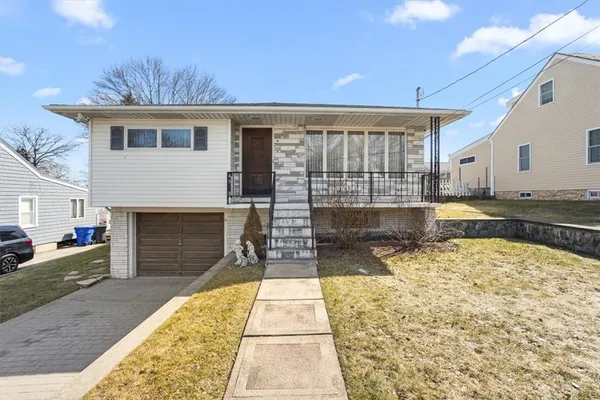 $379,900 | 30 Dover Avenue, East Providence, RI 02914