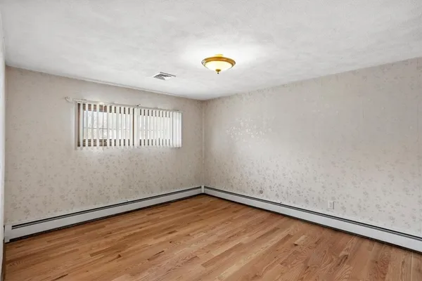 $379,900 | 30 Dover Avenue, East Providence, RI 02914
