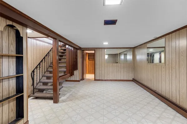 $379,900 | 30 Dover Avenue, East Providence, RI 02914