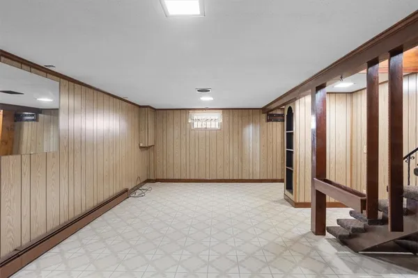$379,900 | 30 Dover Avenue, East Providence, RI 02914