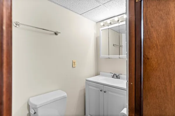$379,900 | 30 Dover Avenue, East Providence, RI 02914