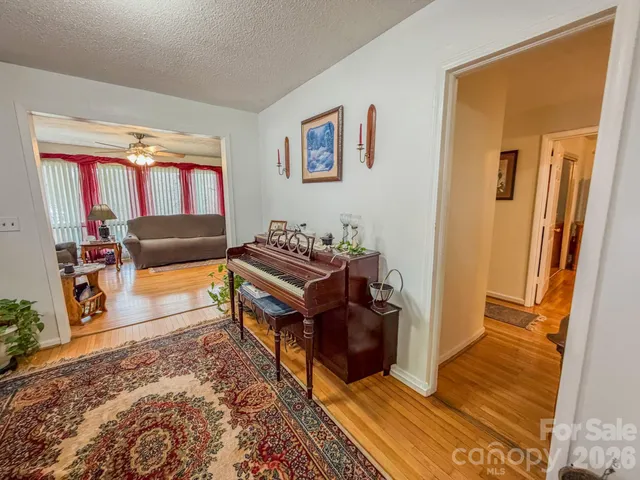 $379,000 | 2301 Silvers Mill Road, Marshall, NC 28753