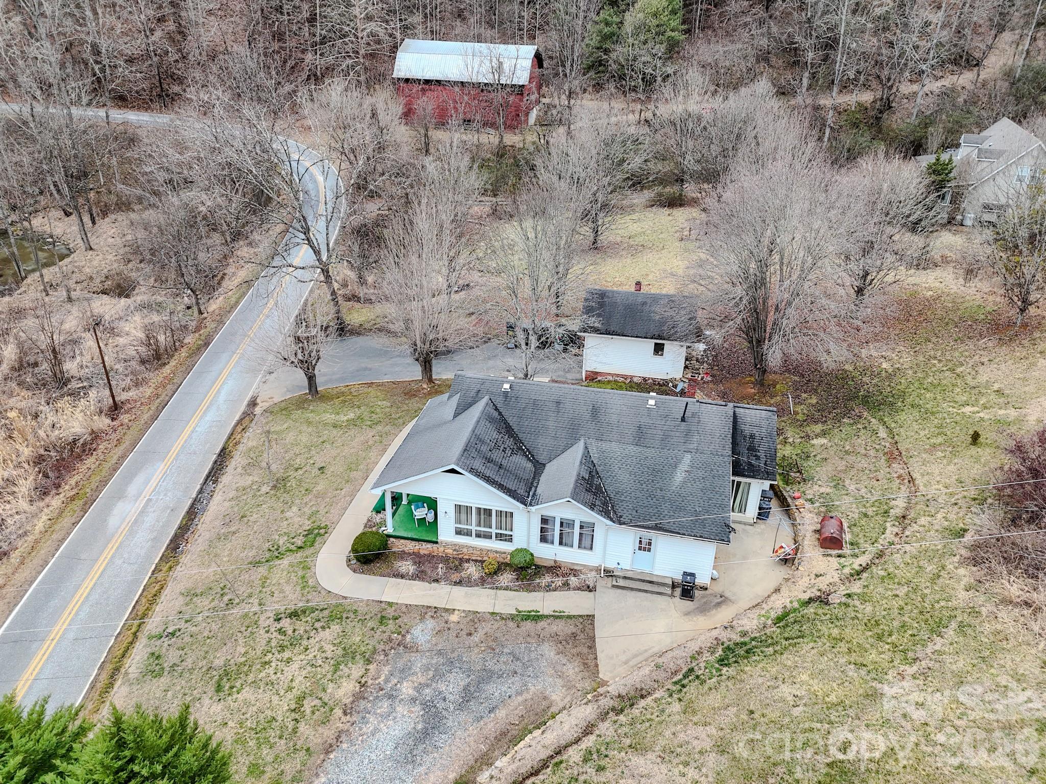 2301 Silvers Mill Road Marshall, NC 28753 - Photo 2 of 47