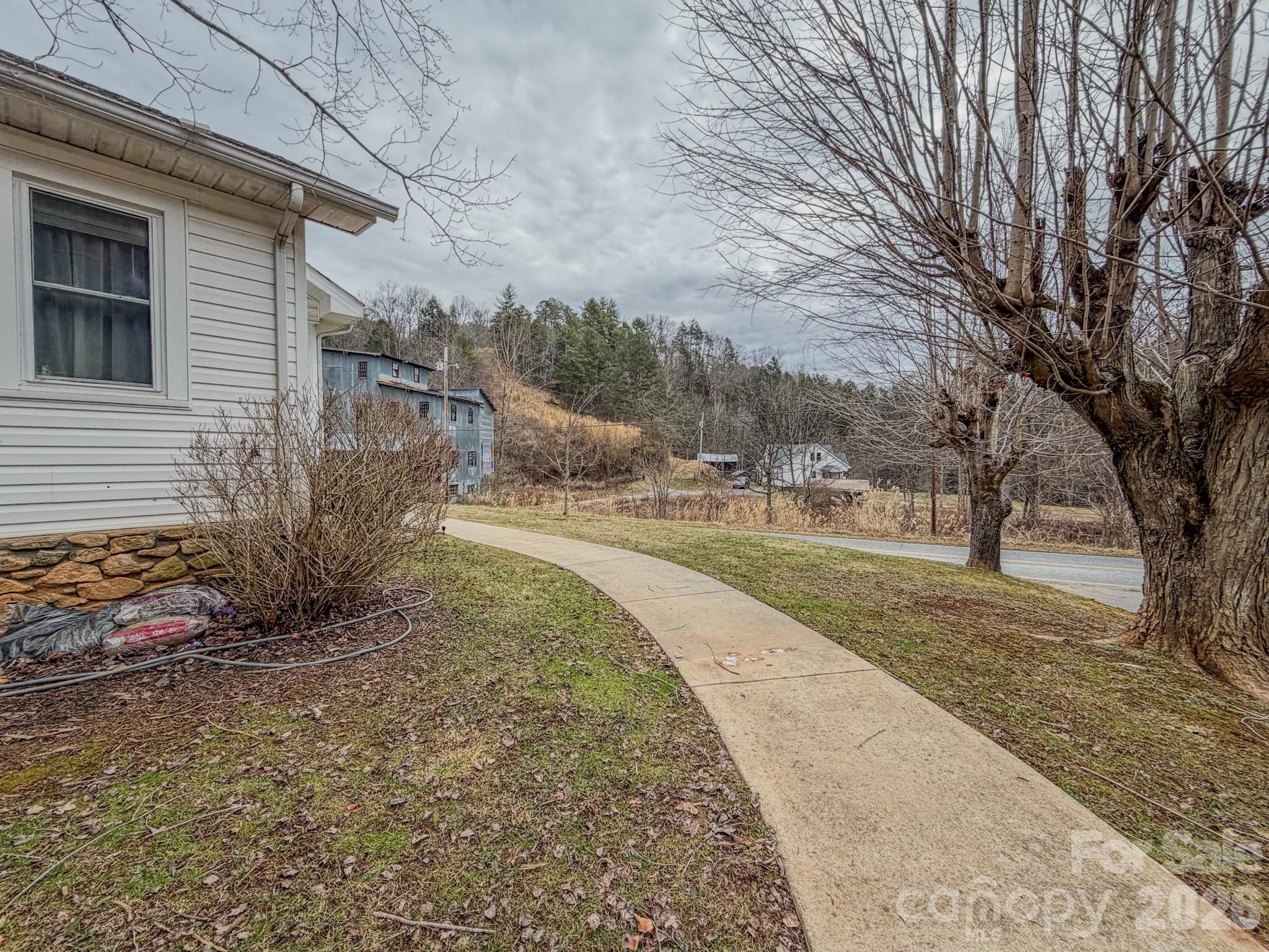 2301 Silvers Mill Road Marshall, NC 28753 - Photo 36 of 47