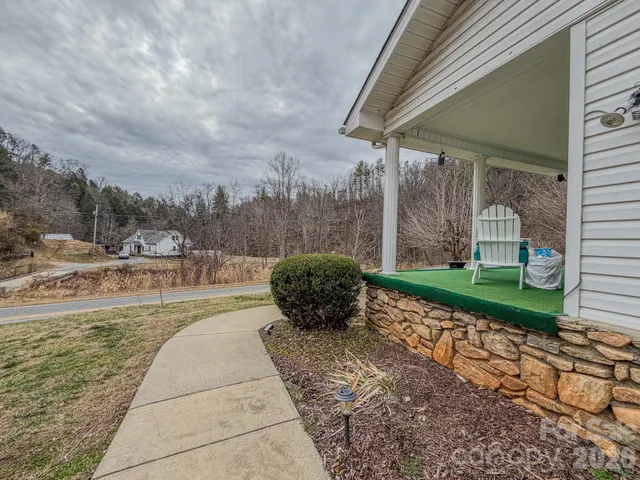 $379,000 | 2301 Silvers Mill Road, Marshall, NC 28753