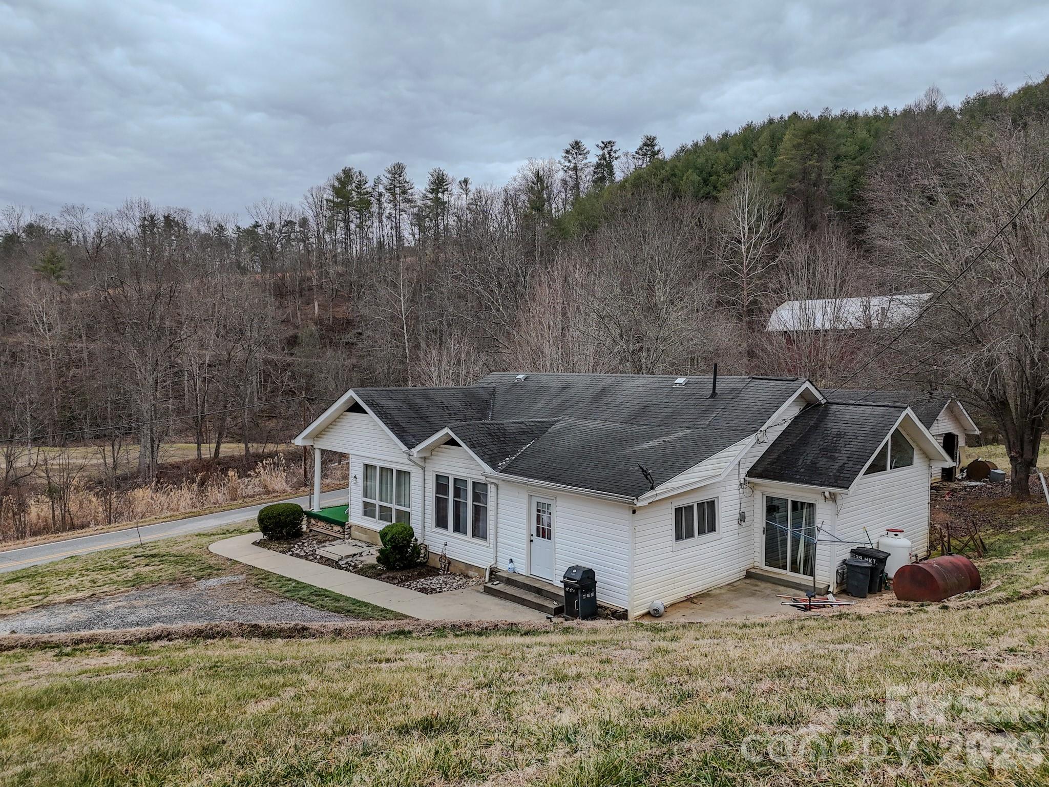 2301 Silvers Mill Road Marshall, NC 28753 - Photo 42 of 47