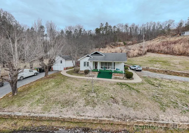 $379,000 | 2301 Silvers Mill Road, Marshall, NC 28753