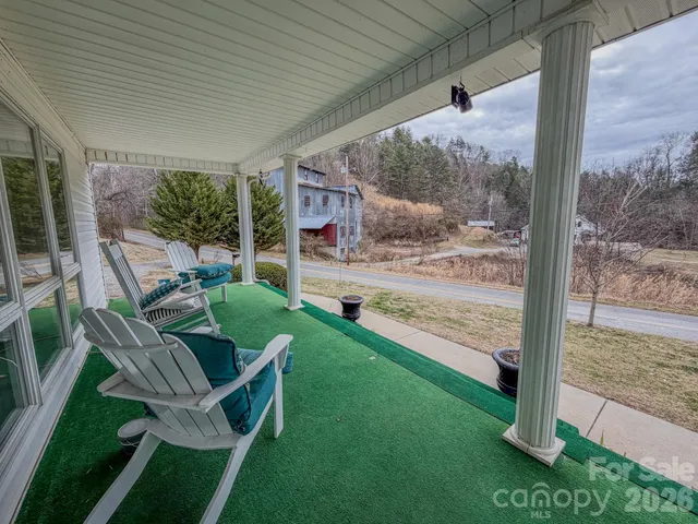 $379,000 | 2301 Silvers Mill Road, Marshall, NC 28753