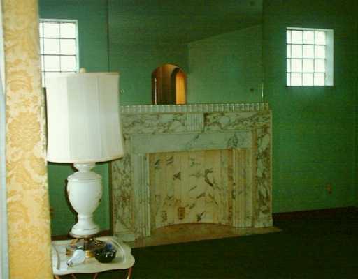 6 Michigan Road Penn Hills, PA 15235 - Photo 2 of 8 Gallery Image 2