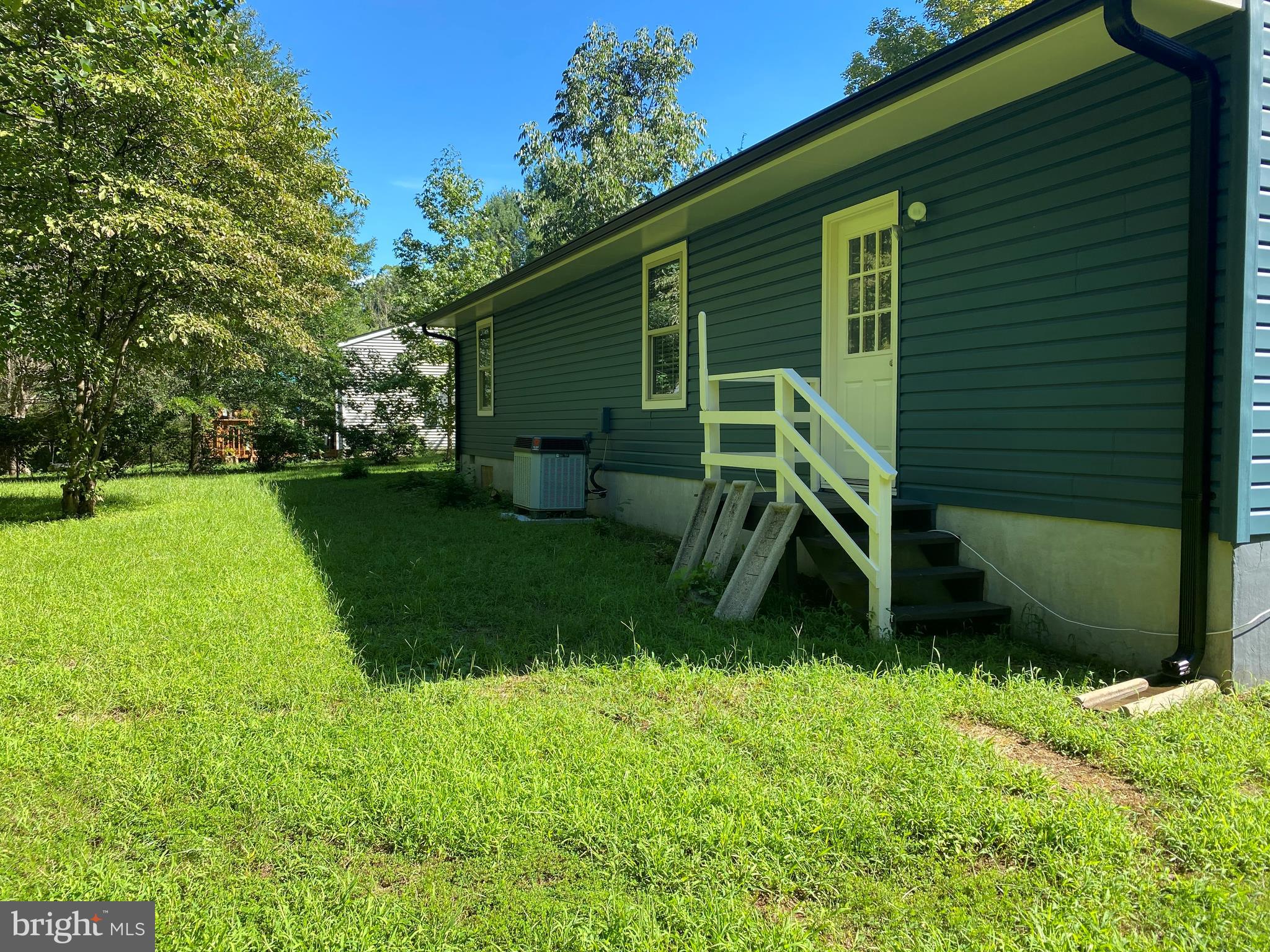 131 Choptank Road Stafford, VA 22556 - Photo 15 of 18 Backyard