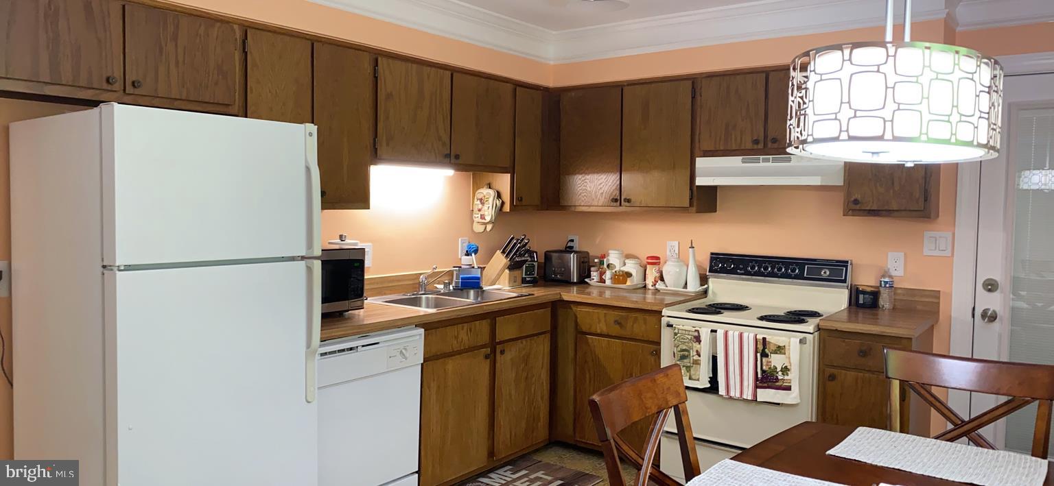 131 Choptank Road Stafford, VA 22556 - Photo 5 of 18 Kitchen
