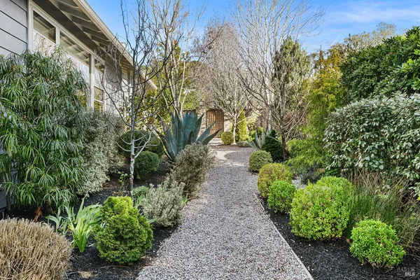 $2,795,000 | 99 Fawn Drive, San Anselmo, CA 94960
