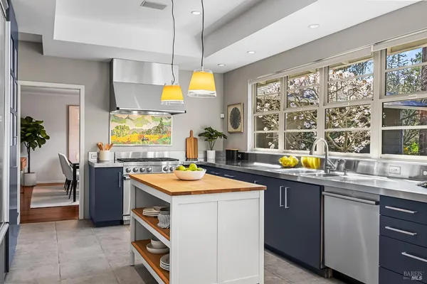 $2,795,000 | 99 Fawn Drive, San Anselmo, CA 94960