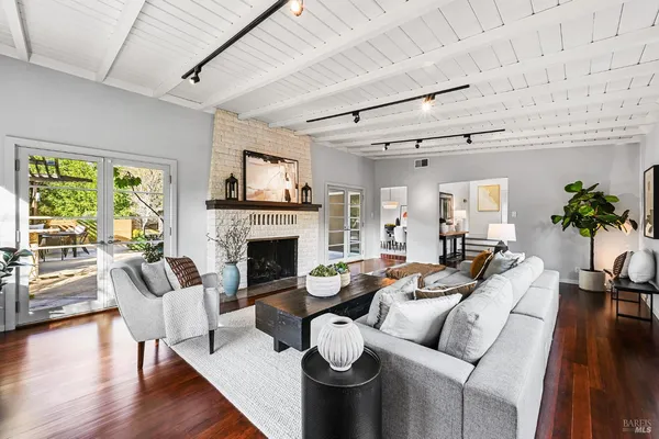 $2,795,000 | 99 Fawn Drive, San Anselmo, CA 94960