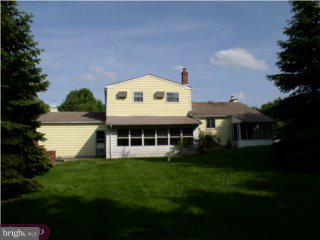 111 Cherokee Road Doylestown, PA 18901 - Photo 3 of 4 Gallery Image 3