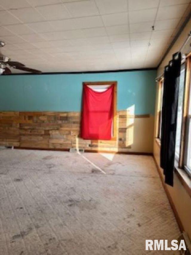 310 Fulton Avenue St. David, IL 61563 - Photo 3 of 11 Gallery Image 3