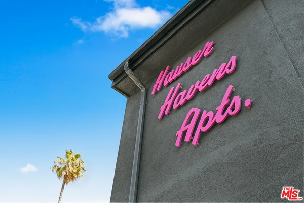 $2,495 | 2922 Hauser Boulevard, Unit 2, Los Angeles, CA 90016