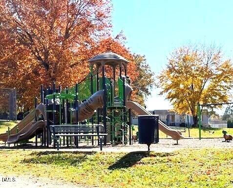 1990 Meadowview Drive Graham, NC 27253 - Photo 21 of 23 Pembroke 6