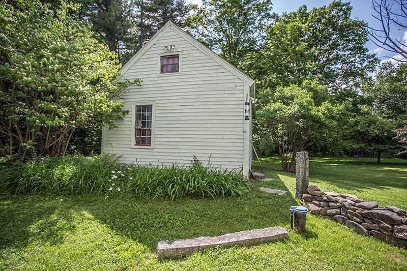 172 Mountain Road Weare, NH 03281 - Photo 7 of 39