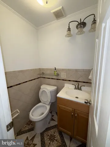 $2,900 | 1329 South 22nd Street, Philadelphia, PA 19146