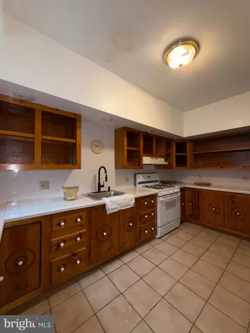 $2,900 | 1329 South 22nd Street, Philadelphia, PA 19146