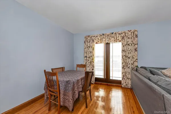 $1,199,000 | 301 Cameo Drive, Massapequa, NY 11758