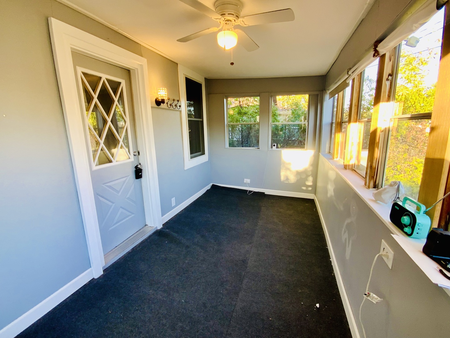 1506 Phelps Street Ottawa, IL 61350 - Photo 2 of 26