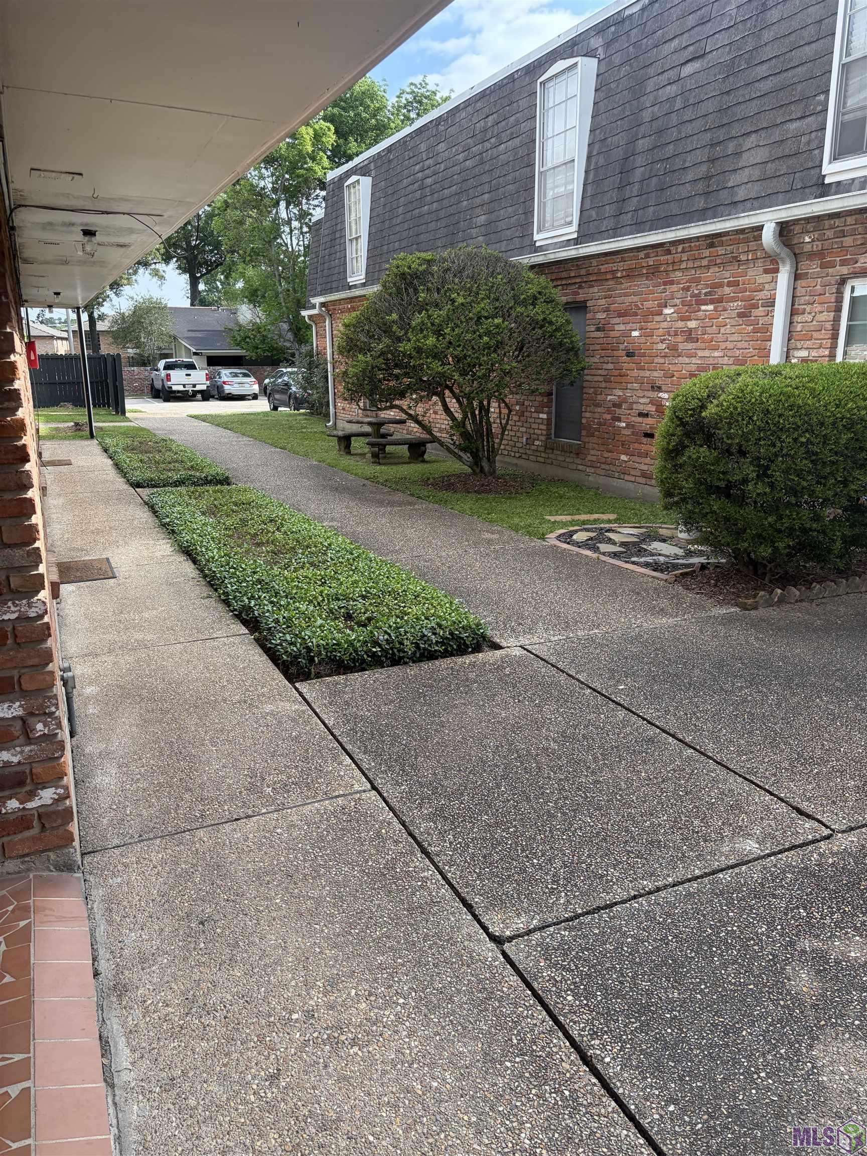 1755 College Drive, Unit 219 Baton Rouge, LA 70808 - Photo 29 of 37
