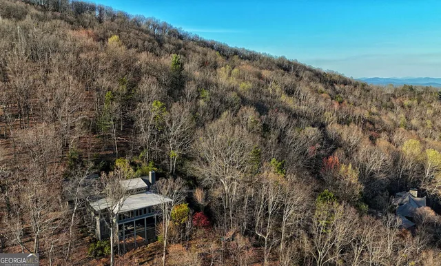 a view of yard from balcony