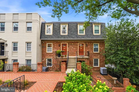 $915,000 | 1614 Beekman Place Northwest, Unit C, Washington, DC 20009