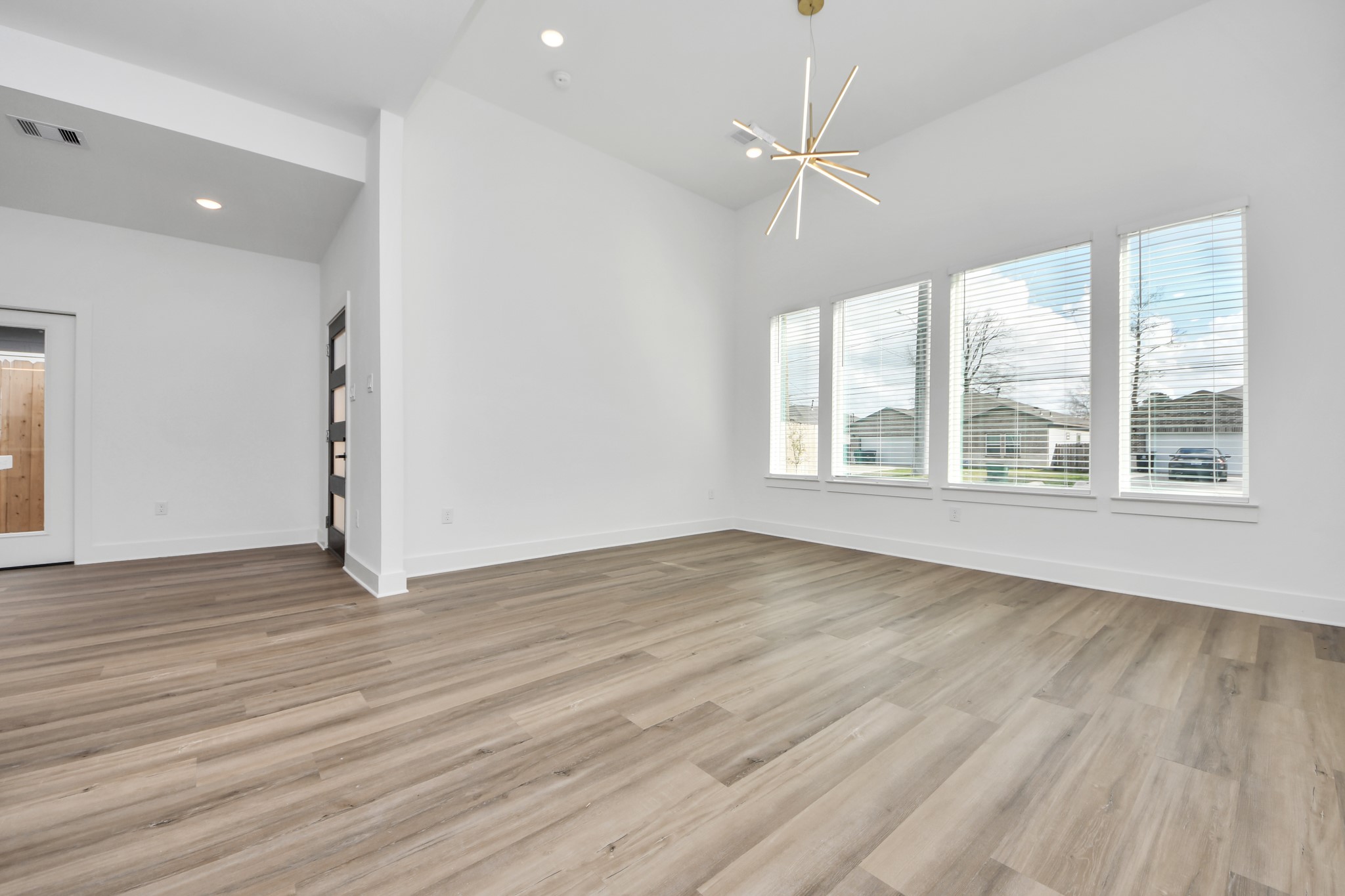 9309 Caddo Road, Unit A Houston, TX 77078 - Photo 11 of 50