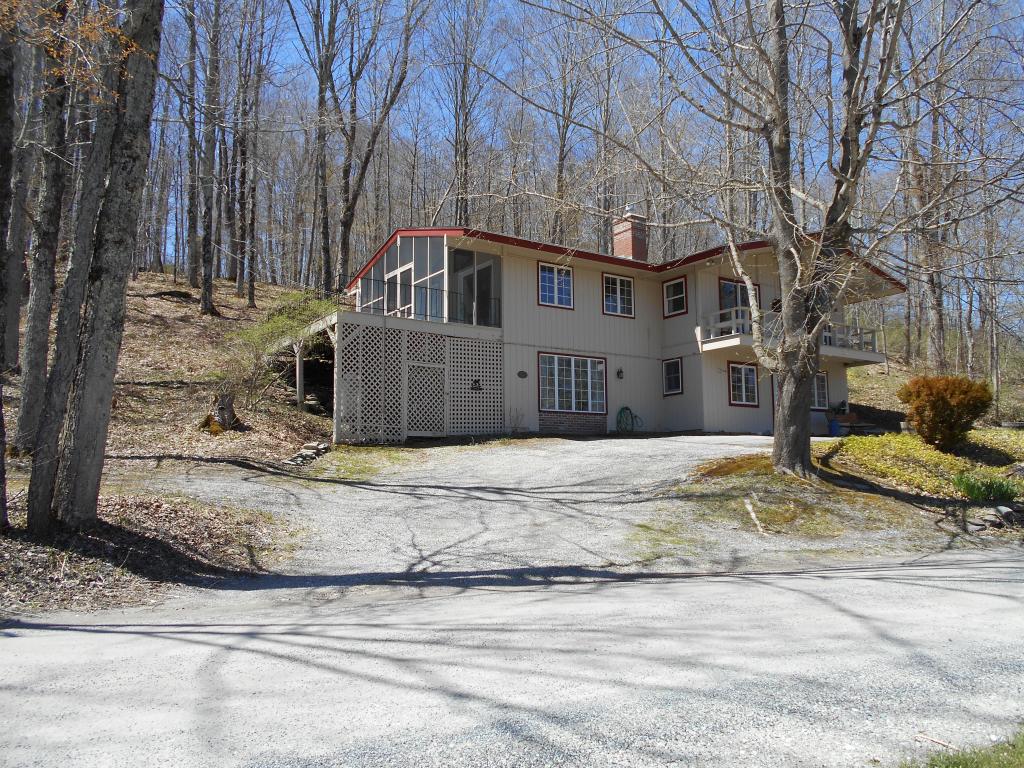 3123 River Road Arlington, VT 05250 - Photo 5 of 16 Gallery Image 5