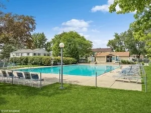 $215,000 | 2207 Ramsey Circle, Streamwood, IL 60107