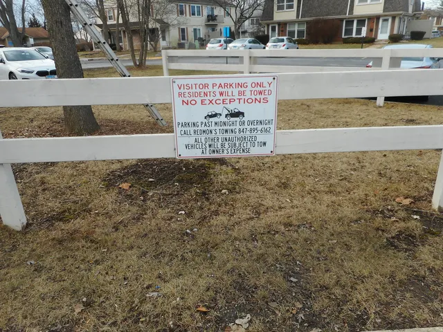 $215,000 | 2207 Ramsey Circle, Streamwood, IL 60107