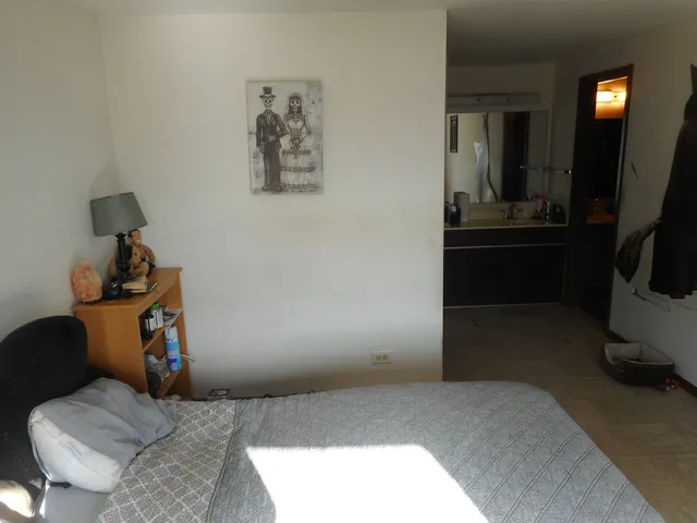 $215,000 | 2207 Ramsey Circle, Streamwood, IL 60107