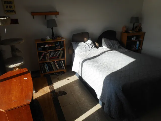 $215,000 | 2207 Ramsey Circle, Streamwood, IL 60107