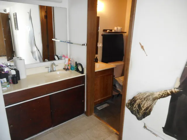 $215,000 | 2207 Ramsey Circle, Streamwood, IL 60107