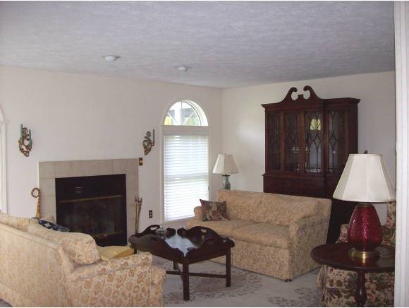 349 Winding Pond Road, Unit 349 Londonderry, NH 03053 - Photo 11 of 24 Gallery Image 11