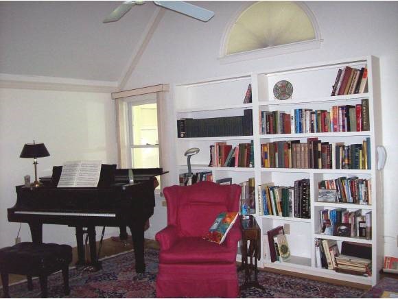 349 Winding Pond Road, Unit 349 Londonderry, NH 03053 - Photo 12 of 24 Gallery Image 12