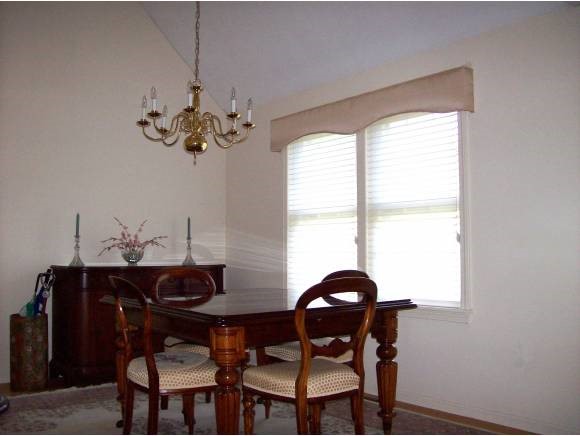 349 Winding Pond Road, Unit 349 Londonderry, NH 03053 - Photo 10 of 24 Gallery Image 10