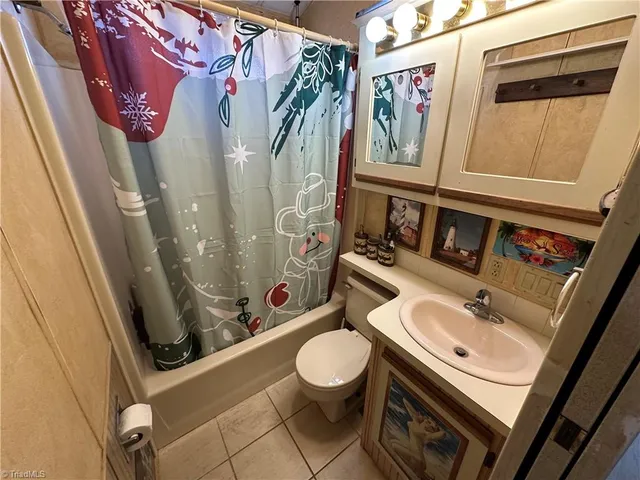 $339,000 | 117 Badin Lake Road, New London, NC 28127