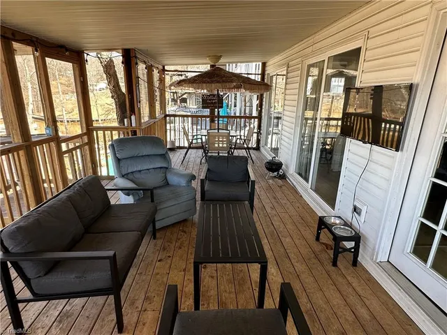 $339,000 | 117 Badin Lake Road, New London, NC 28127