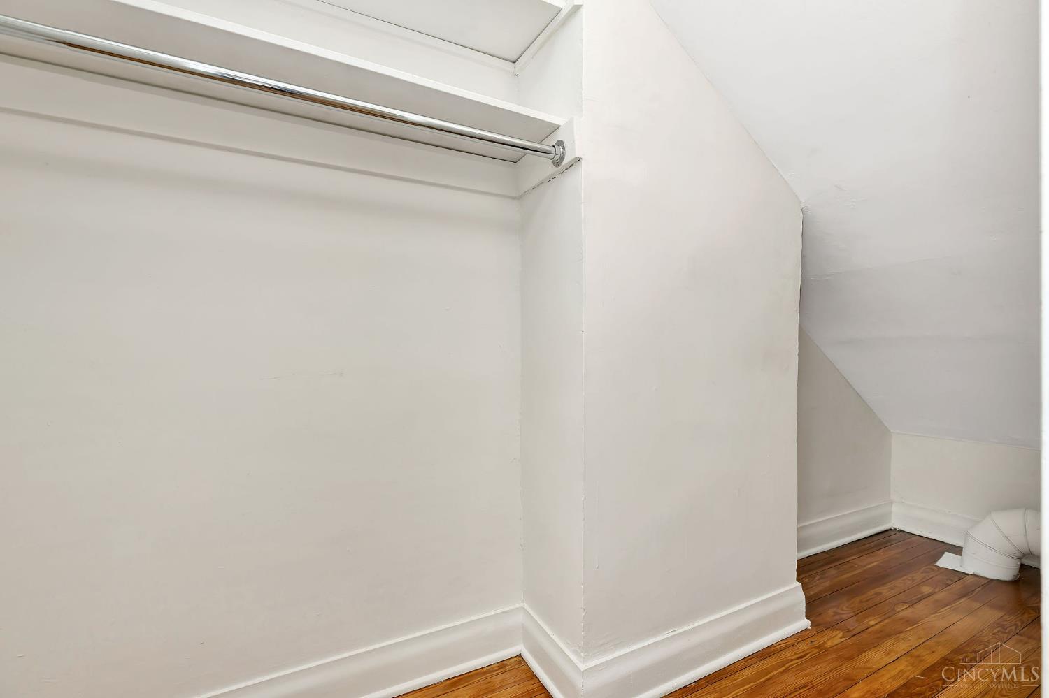 2429 Park Avenue Cincinnati, OH 45212 - Photo 27 of 40