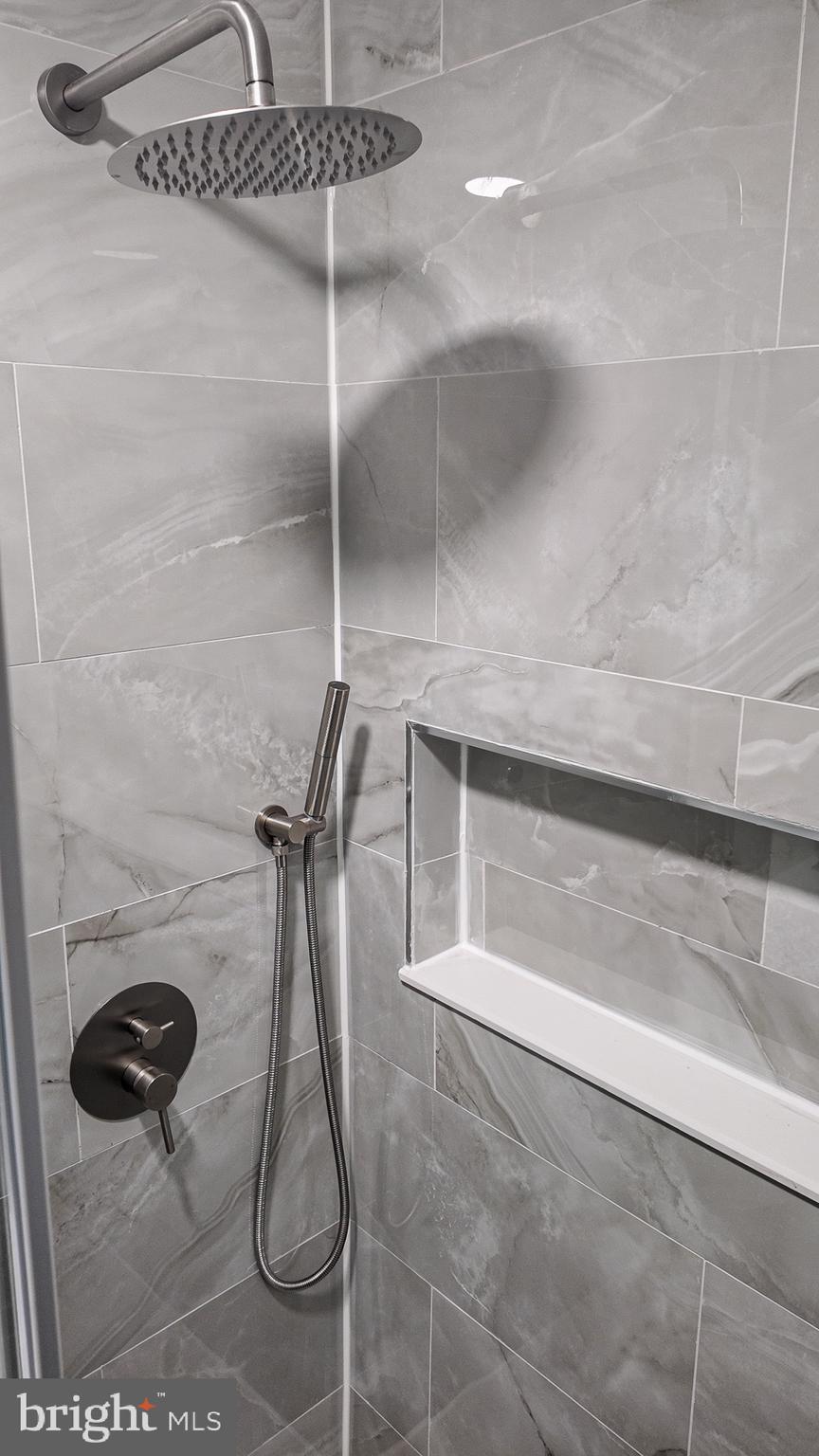 9330 Academy Road Philadelphia, PA 19114 - Photo 29 of 34