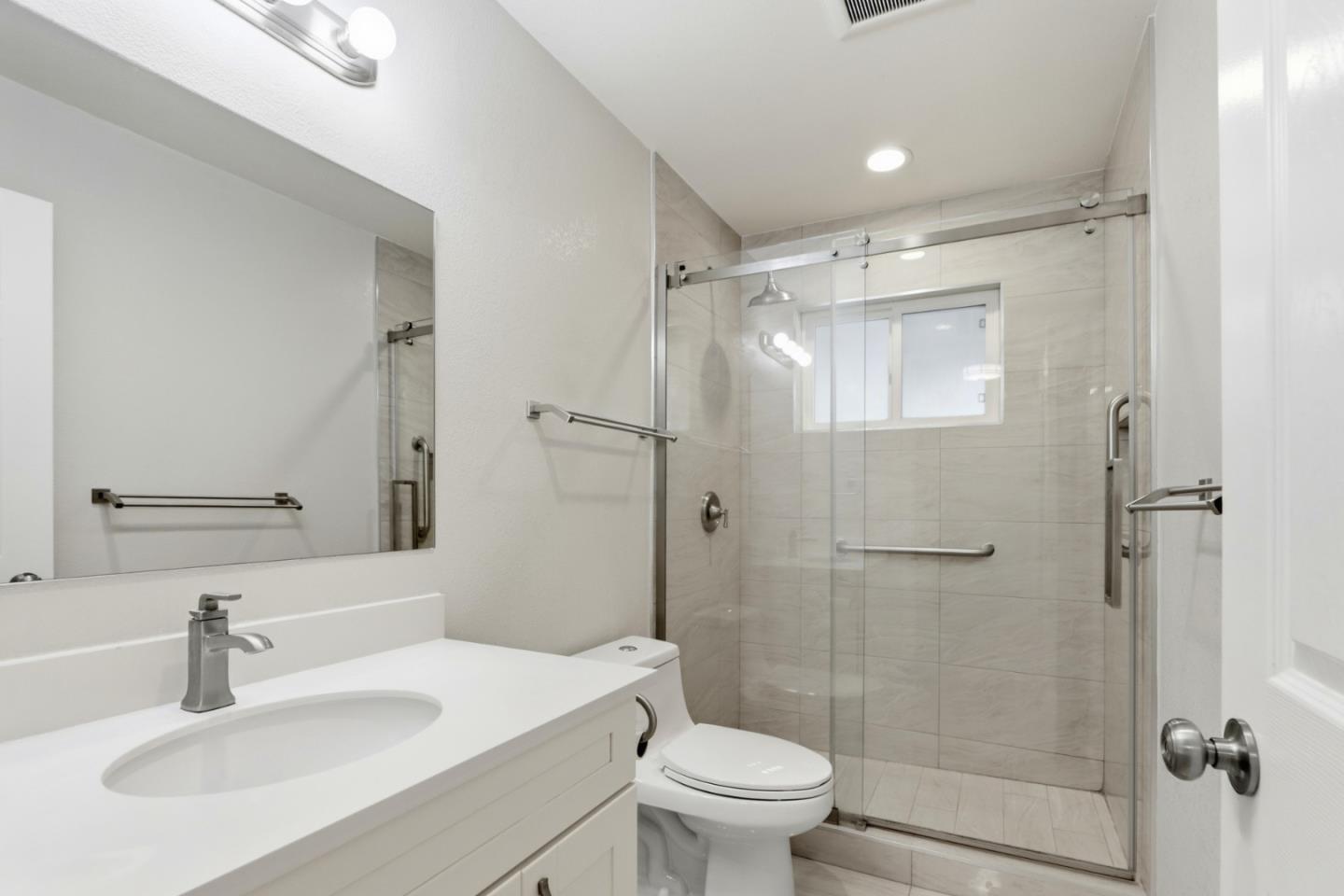 94 Roxbury Street Santa Clara, CA 95050 - Photo 20 of 26 Gallery Image 20