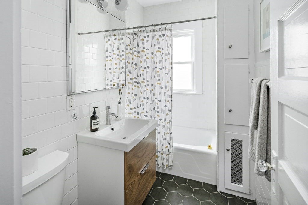 31 Whitfield Road, Unit 31 Somerville, MA 02144 - Photo 12 of 16